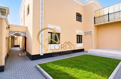 Villa - 3 Bedrooms - 4 Bathrooms for rent in Al Maamoura - Al Maamoura - Doha