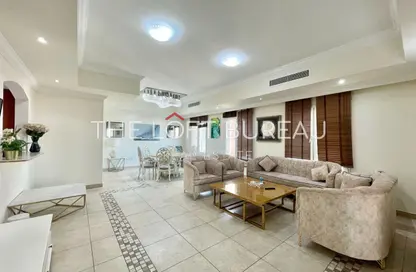 Apartment - 3 Bedrooms - 4 Bathrooms for rent in West Porto Drive - Porto Arabia - The Pearl Island - Doha