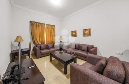 Apartment - 2 Bedrooms - 2 Bathrooms for rent in Al Sadd Road - Al Sadd - Doha