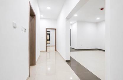 Apartment - 3 Bedrooms - 3 Bathrooms for rent in Fereej Bin Mahmoud North - Fereej Bin Mahmoud - Doha