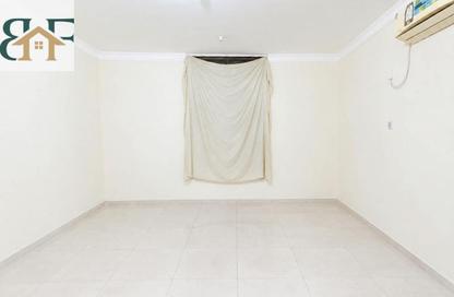Apartment - 2 - 2 for rent in Umm Ghwailina Comm - Umm Ghuwalina - Umm Ghuwailina - Doha Apartment - 2 - 2 for rent in Umm Ghwailina Comm - Umm Ghuwalina - Umm Ghuwailina - Doha
