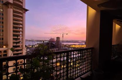 Apartment - 2 Bedrooms - 3 Bathrooms for sale in West Porto Drive - Porto Arabia - The Pearl Island - Doha