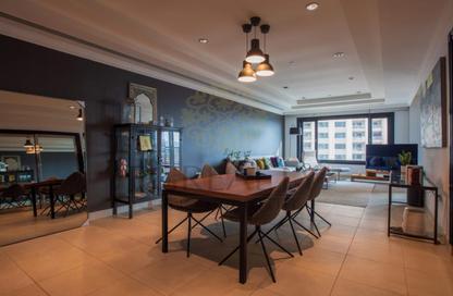 Apartment - 2 Bedrooms - 3 Bathrooms for sale in West Porto Drive - Porto Arabia - The Pearl Island - Doha