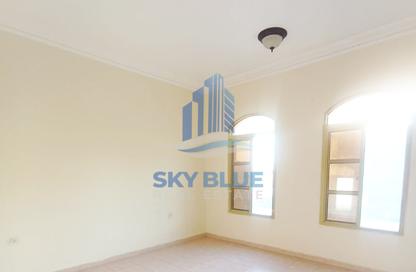 Apartment - 2 Bedrooms - 1 Bathroom for rent in Al Duhail - Al Duhail - Doha