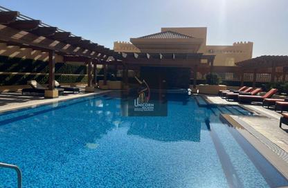 Apartment - 1 Bedroom - 2 Bathrooms for rent in West Porto Drive - Porto Arabia - The Pearl Island - Doha