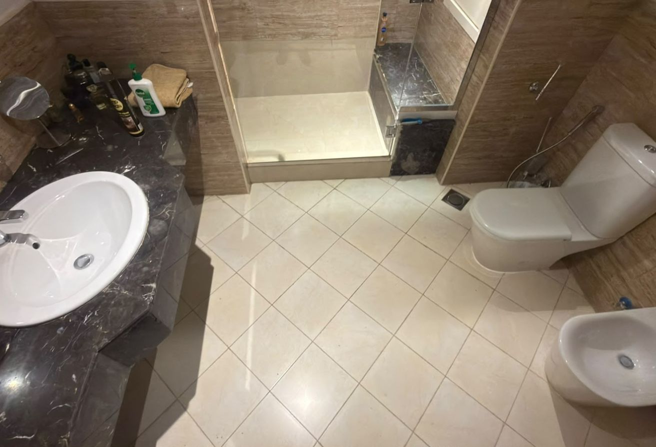 ELEGANT BIG 2 BEDROOMS FF SEAVIEW IN PEARL @14000 thumbnail 19