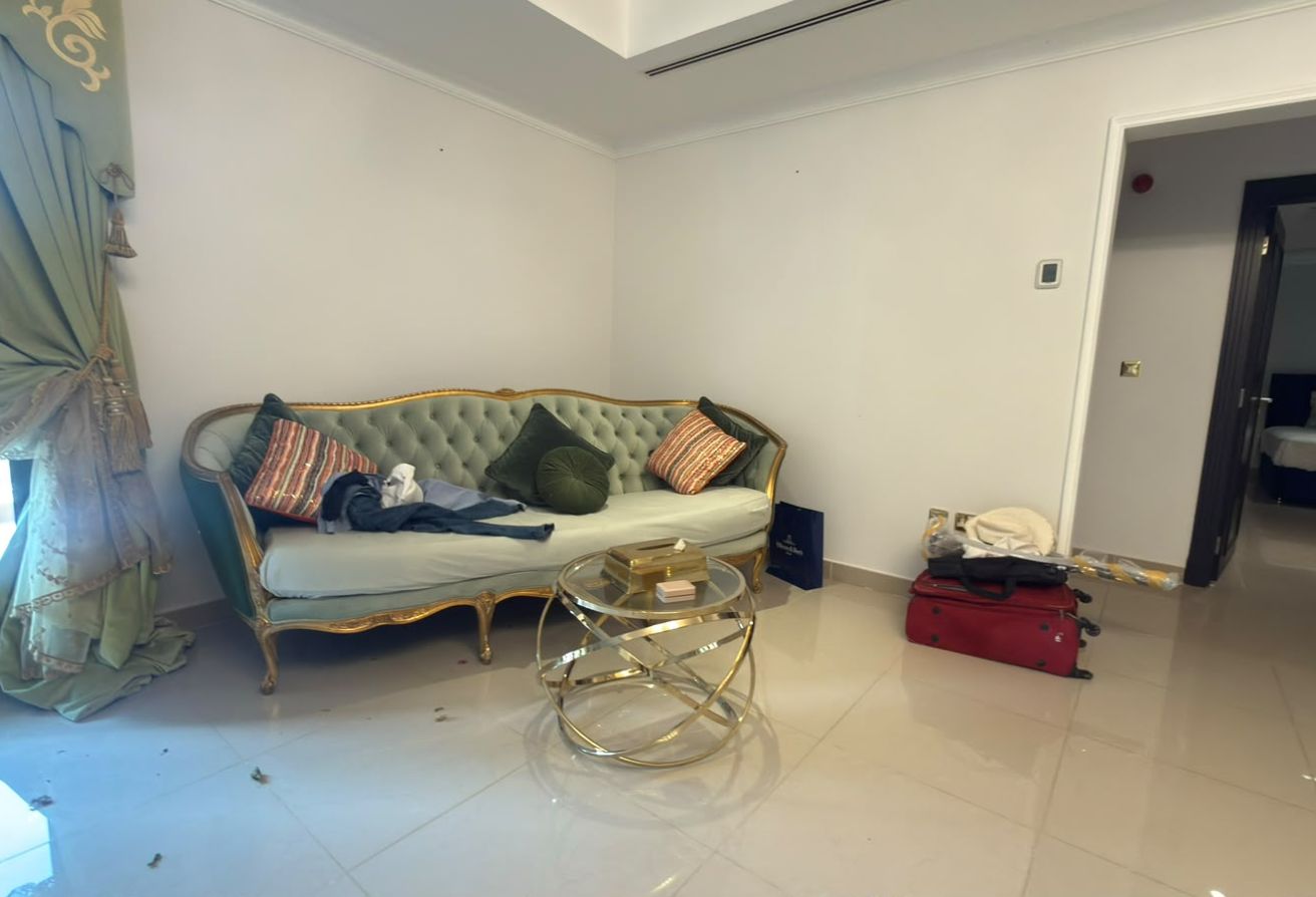 ELEGANT BIG 2 BEDROOMS FF SEAVIEW IN PEARL @14000 thumbnail 14
