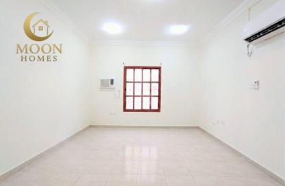 Apartment - 1 Bedroom - 2 Bathrooms for rent in Old Al Ghanim - Al Ghanim - Doha