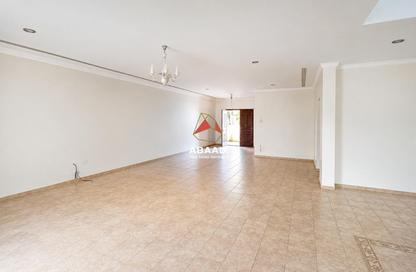 Villa - 3 Bedrooms - 5 Bathrooms for rent in Al Ain Gardens - Ain Khaled - Doha