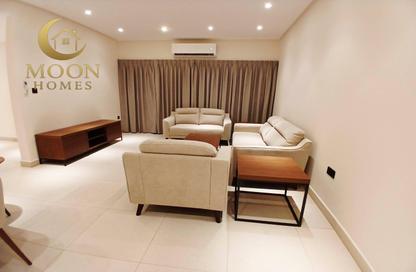 Apartment - 3 Bedrooms - 4 Bathrooms for rent in Umm Ghuwailina 4 - Umm Ghuwailina - Doha