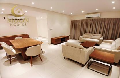 Apartment - 3 Bedrooms - 4 Bathrooms for rent in Umm Ghuwailina 4 - Umm Ghuwailina - Doha