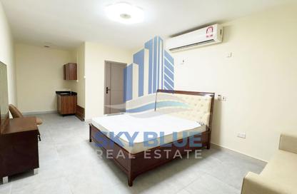 Apartment - Studio - 1 for rent in Al Duhail - Al Duhail - Doha