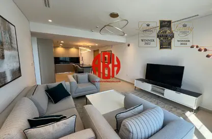 Apartment - 1 Bedroom - 2 Bathrooms for rent in Floresta Gardens - Floresta Gardens - The Pearl Island - Doha Apartment - 1 Bedroom - 2 Bathrooms for rent in Floresta Gardens - Floresta Gardens - The Pearl Island - Doha