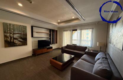 Apartment - 1 Bedroom - 2 Bathrooms for rent in West Porto Drive - Porto Arabia - The Pearl Island - Doha
