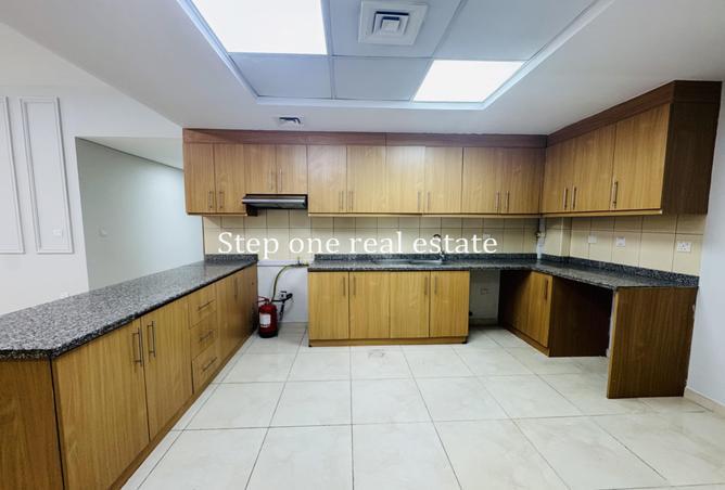 54008317 - Property Image 3