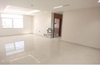 Apartment - 2 Bedrooms - 3 Bathrooms for rent in Thabit Bin Zaid Street - Al Mansoura - Doha