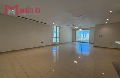 Apartment - 2 Bedrooms - 3 Bathrooms for rent in Viva East - Viva Bahriyah - The Pearl Island - Doha