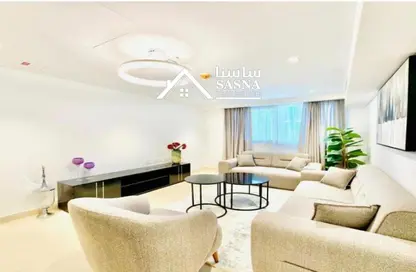 شقة - 2 غرف نوم - 3 حمامات للايجار في شارع الكورنيش - شارع الكورنيش - الدوحة