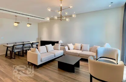 Apartment - 3 Bedrooms - 5 Bathrooms for rent in Floresta Gardens - Floresta Gardens - The Pearl Island - Doha