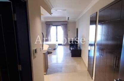 Apartment - Studio - 1 for rent in West Porto Drive - Porto Arabia - The Pearl Island - Doha