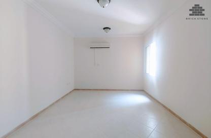 Apartment - 3 Bedrooms - 2 Bathrooms for rent in Muntazah 13 - Al Muntazah - Doha