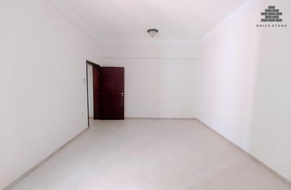 Apartment - 3 Bedrooms - 2 Bathrooms for rent in Muntazah 13 - Al Muntazah - Doha