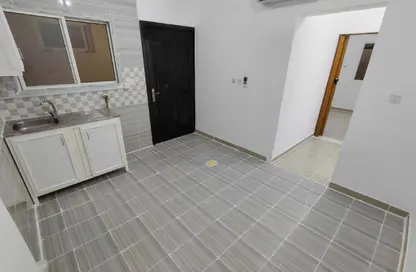 Villa - 1 Bathroom for rent in Al Nuaija Street - Al Hilal West - Al Hilal - Doha