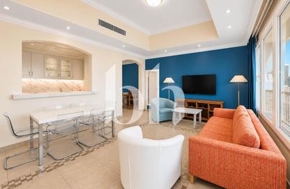 Apartment - 1 Bedroom - 2 Bathrooms for sale in East Porto Drive - Porto Arabia - The Pearl Island - Doha Apartment - 1 Bedroom - 2 Bathrooms for sale in East Porto Drive - Porto Arabia - The Pearl Island - Doha