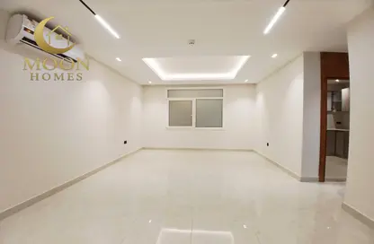 Apartment - 2 Bedrooms - 3 Bathrooms for rent in Al Mansoura - Al Mansoura - Doha