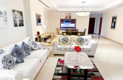 Apartment - 1 Bedroom - 2 Bathrooms for rent in East Porto Drive - Porto Arabia - The Pearl Island - Doha