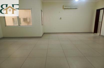 Apartment - 2 Bedrooms - 2 Bathrooms for rent in Al Mansoura - Al Mansoura - Doha