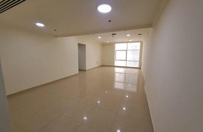 Apartment - 2 Bedrooms - 2 Bathrooms for rent in Imperial Suites - Old Salata - Salata - Doha