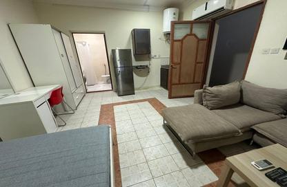 Apartment - Studio - 1 Bathroom for rent in West Bay - West Bay - Doha