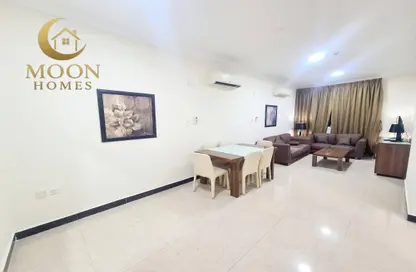 Apartment - 1 Bedroom - 1 Bathroom for rent in Umm Ghwailina Comm - Umm Ghuwalina - Umm Ghuwailina - Doha