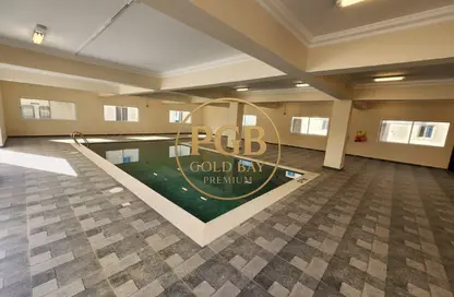 Villa - 6 Bedrooms - 6 Bathrooms for rent in Al Kheesa - Al Kheesa - Umm Salal Mohammed