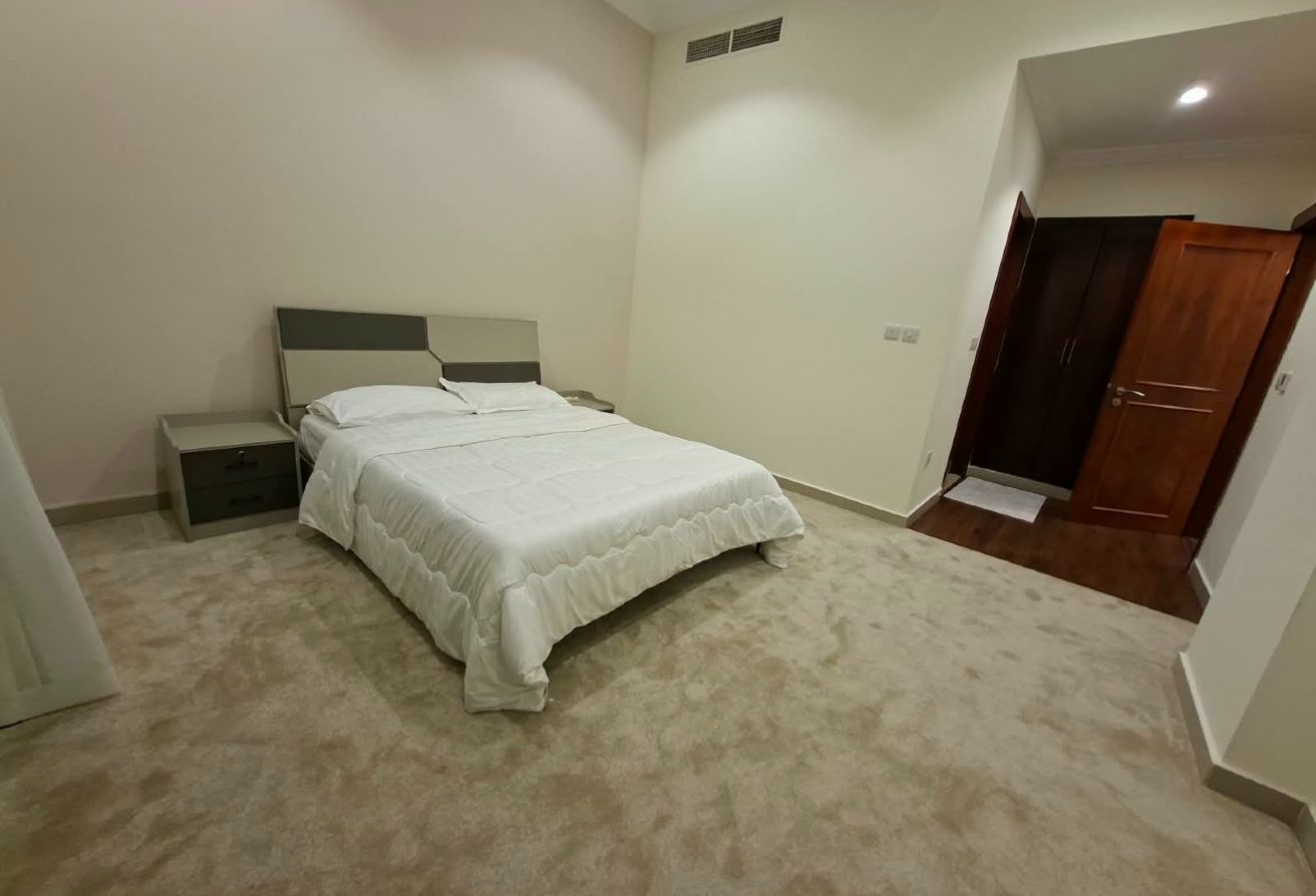 Luxury Furnished 2 BHK Apartment | QAR 10,999 thumbnail 13