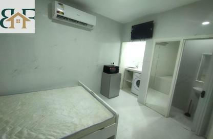 Apartment - Studio - 1 for rent in Umm Ghwailina Comm - Umm Ghuwalina - Umm Ghuwailina - Doha