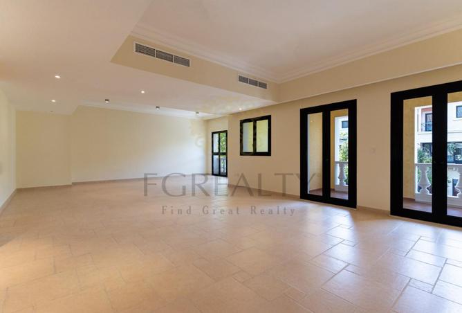 1009909 - Property Image 2