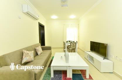 Apartment - 2 Bedrooms - 2 Bathrooms for rent in Bin Omran 46 - Fereej Bin Omran - Doha