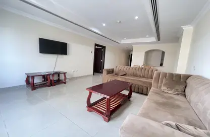 Apartment - 1 Bedroom - 2 Bathrooms for rent in East Porto Drive - Porto Arabia - The Pearl Island - Doha