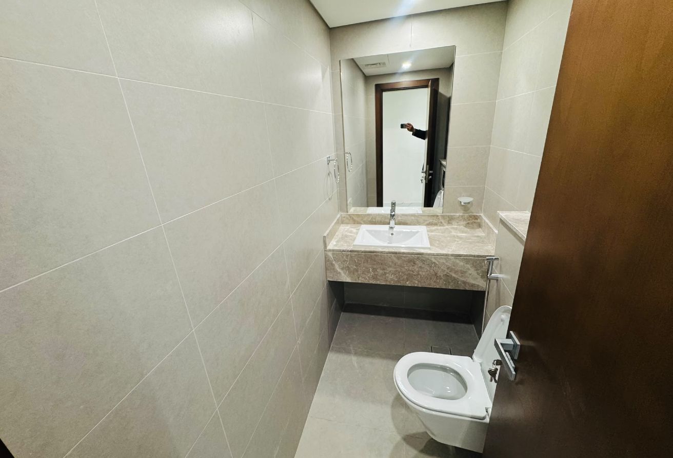 BRAND-NEW 2 BHK APARTMENT FOR SALE | LUSAIL thumbnail 9