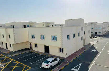 Villa - 6 Bedrooms - 5 Bathrooms for rent in Al Kheesa - Al Kheesa - Umm Salal Mohammed