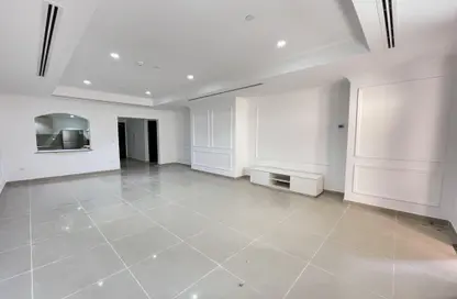 شقة - غرفة نوم - 2 حمامات للايجار في طريق بورتو الشرقي - بورتو أرابيا - جزيرة اللؤلؤة - الدوحة