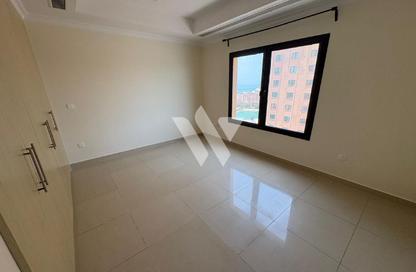 Apartment - 1 Bedroom - 2 Bathrooms for rent in East Porto Drive - Porto Arabia - The Pearl Island - Doha Apartment - 1 Bedroom - 2 Bathrooms for rent in East Porto Drive - Porto Arabia - The Pearl Island - Doha