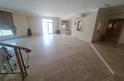 Villa - 7+ Bedrooms - 6 Bathrooms for rent in New Salata - Salata - Doha