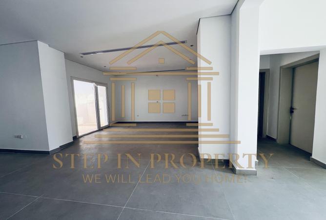 977194 - Property Image 2