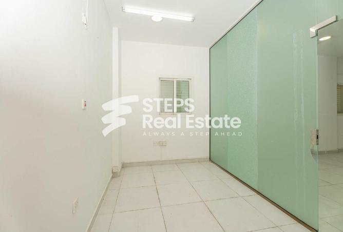 54152103 - Property Image 3