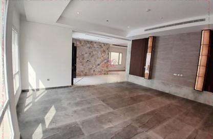 Villa - 7 Bedrooms - 7+ Bathrooms for rent in Al Kheesa - Al Kheesa - Umm Salal Mohammed