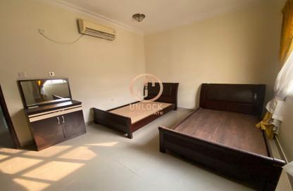 Apartment - 2 Bedrooms - 3 Bathrooms for rent in Al Mansoura - Al Mansoura - Doha