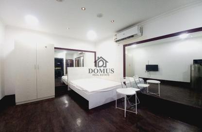 Apartment - Studio - 1 Bathroom for rent in Al Aman Street - Umm Ghuwailina - Doha